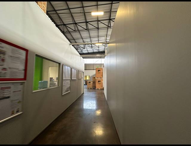 3,454M² WAREHOUSE TO LET IN TUNNEY